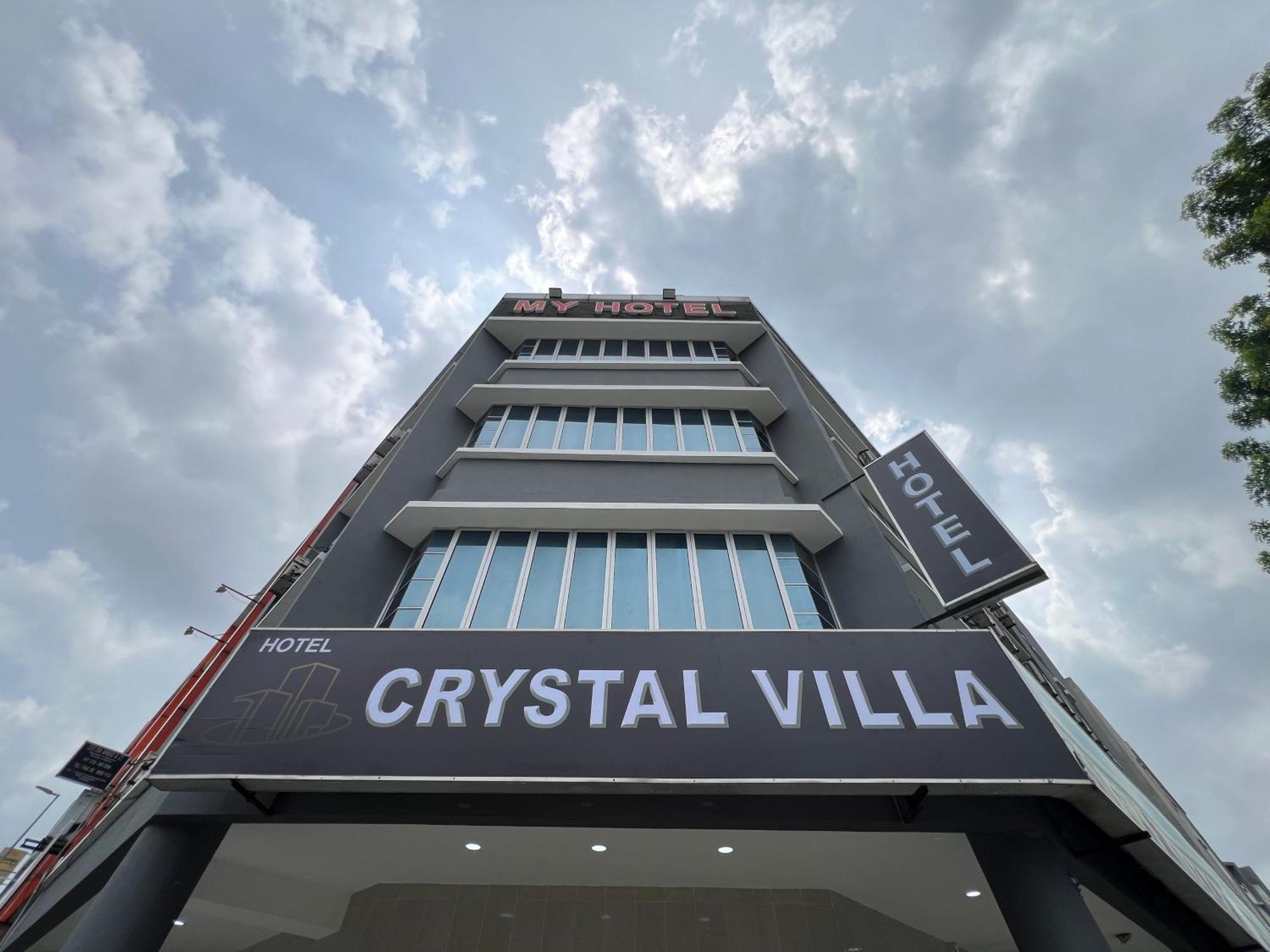 Hotel Crystal Villa Kampong Batu Enam Exterior photo